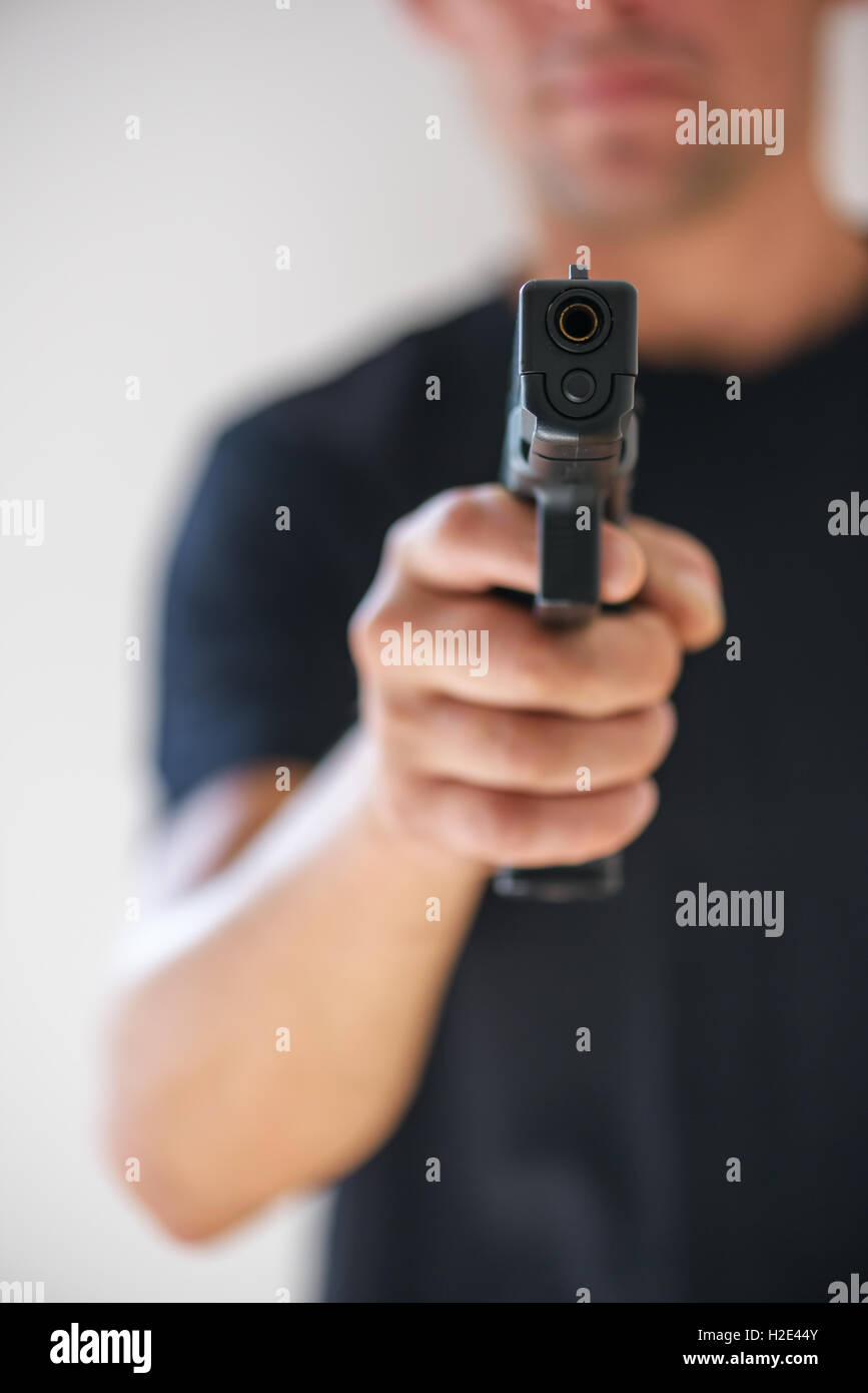 Les hommes en arme de poing close up Banque D'Images