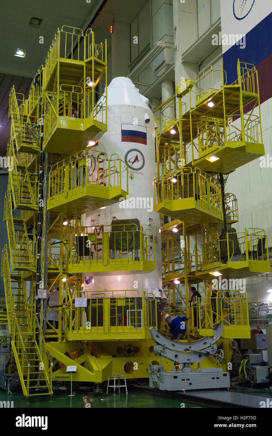 L'engin spatial Soyouz MS-02 subit les derniers préparatifs pour la prochaine expédition 49 de la Station spatiale internationale mission au cosmodrome de Baïkonour le 15 septembre 2016 à Baïkonour, au Kazakhstan. Banque D'Images