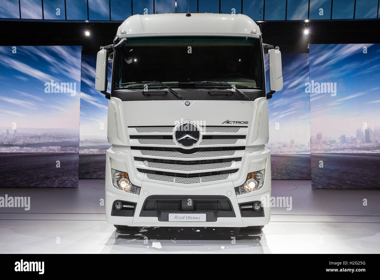 Mercedes Benz Actros camion efficacité routière Banque D'Images