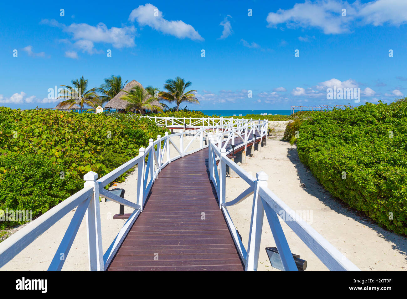 Jetée à la plage, l'Hôtel Melia Las Dunas, île de Cayo Santa Maria, Cuba,  Caraïbes Photo Stock - Alamy