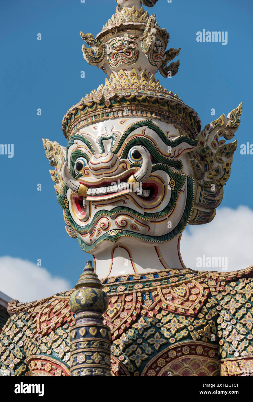 Statue de démon géant Yaksha portes gardiennage, Grand Palace, Bangkok, Thaïlande Banque D'Images