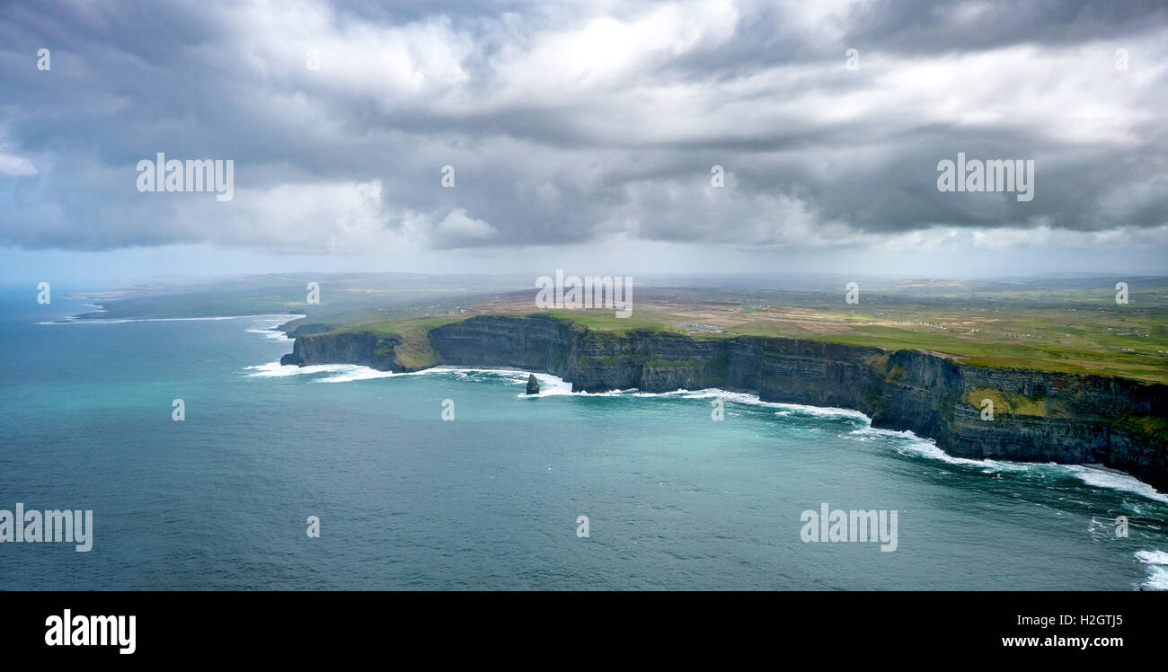 Les falaises de Moher, la côte rocheuse, comté de Clare, Irlande Banque D'Images