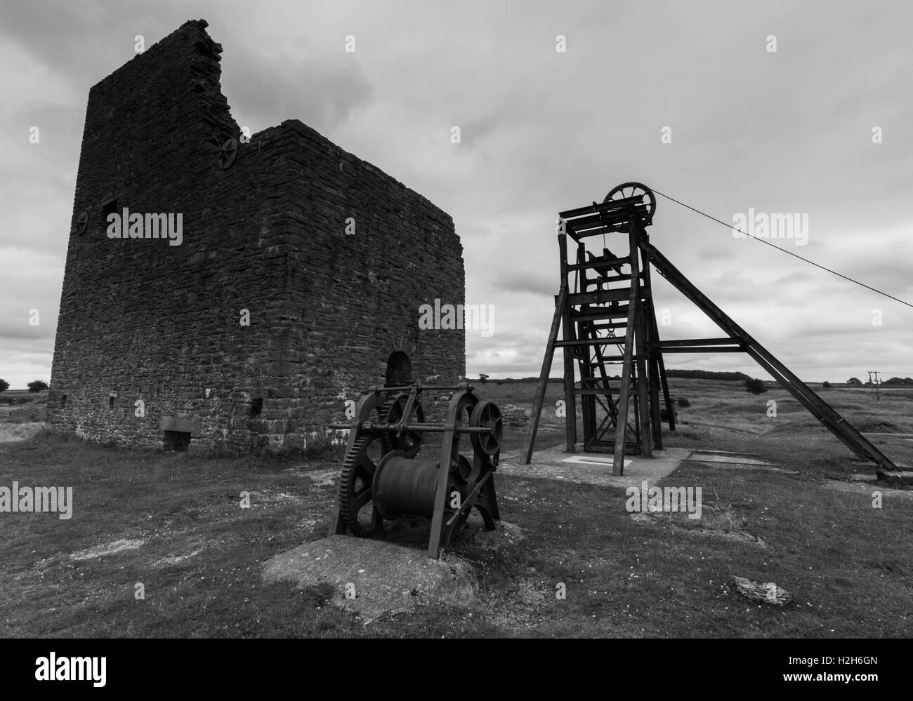Bâtiment désaffecté et machines à Magpie Mine, dans le Peak District Banque D'Images