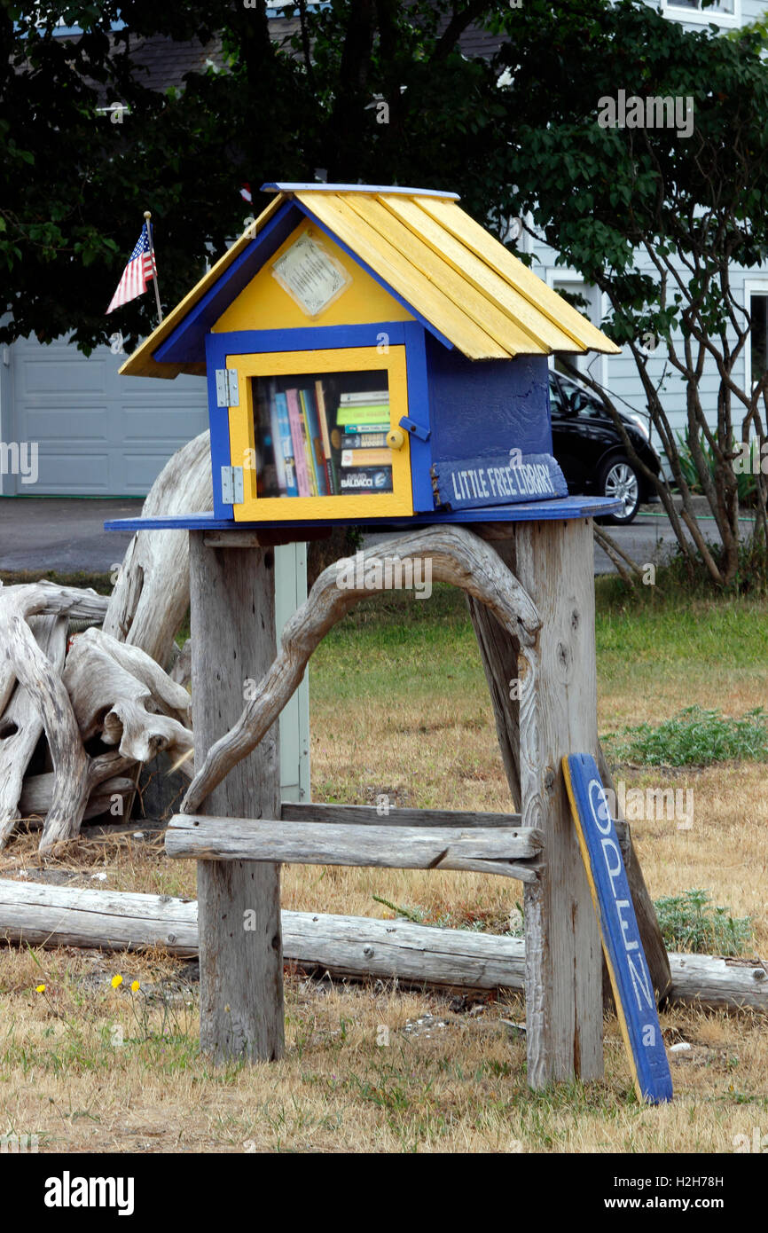 Peu de livres de la bibliothèque libre de Lopez Island îles San Juan l'État de Washington États-unis Pacific Coast Banque D'Images