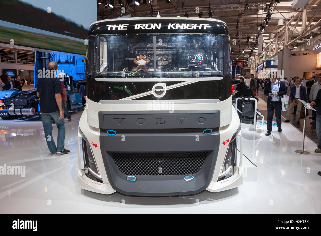 Fer à Repasser Volvo 2400 Chevalier Horse Power Racing Truck Banque D'Images