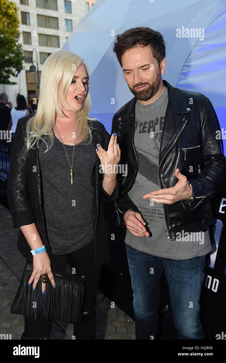 Dépistage de VIP 'Star Trek au-delà" au Zoo Palast cinéma avec : Sarah La Société Ameti, Ingo Nommsen Où : Berlin, Allemagne Quand : 19 Oct 2016 Banque D'Images