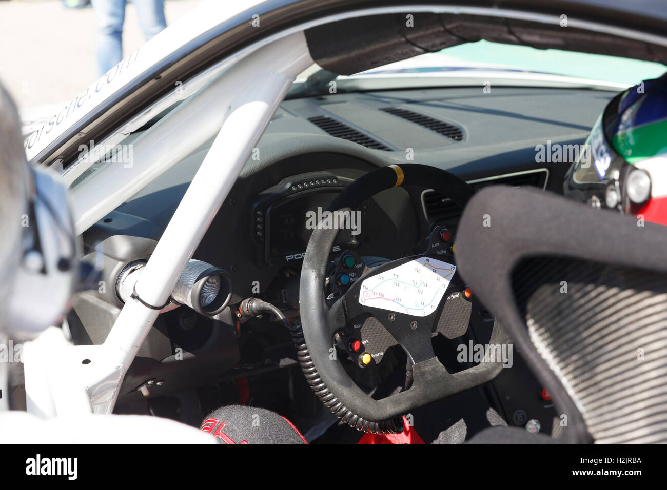 Imola, Italie - 25 septembre 2016 : voitures sur la piste de course de Porsche Carrera Cup Italia voitures de course à Imola Banque D'Images