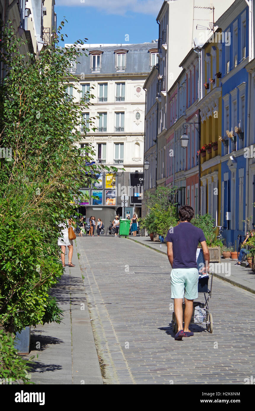 Maisons colorées de la rue Crémieux, Paris, France Banque D'Images
