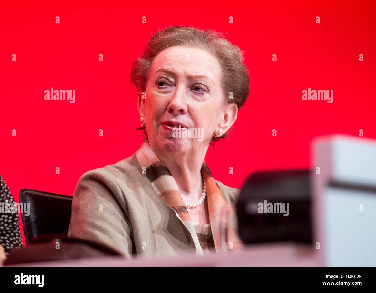 Margaret Beckett lors de la conférence du parti travailliste à Liverpool en 2016.Elle est le député de Derby South Banque D'Images