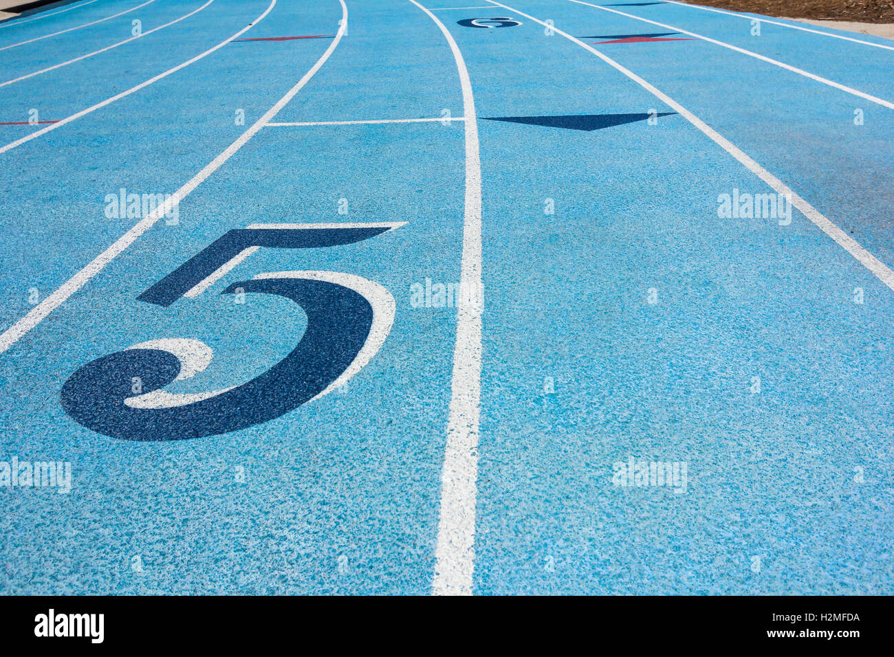 Piste de Course bleu et blanc. Banque D'Images