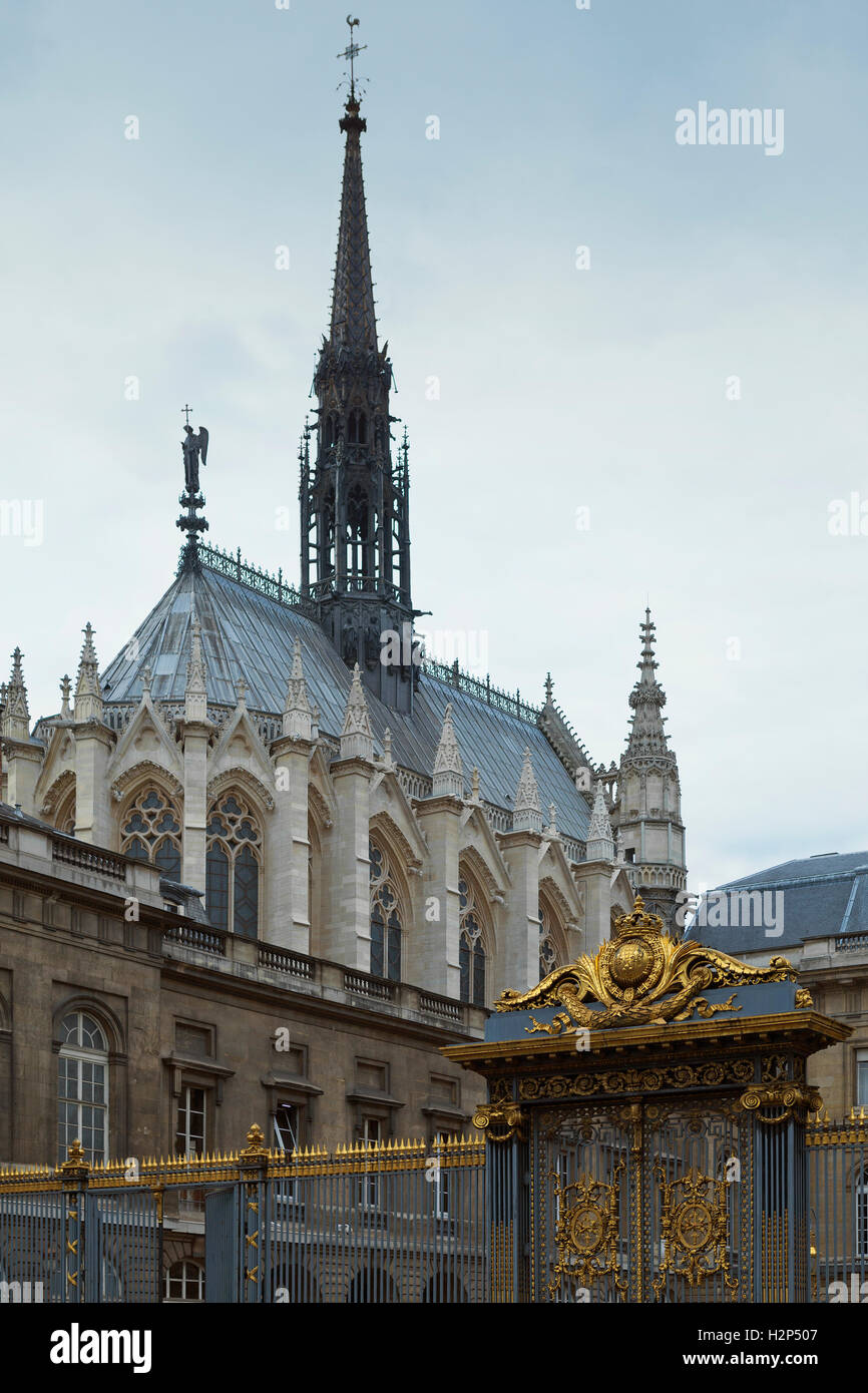 La sainte chapelle de paris Banque de photographies et d’images à haute ...