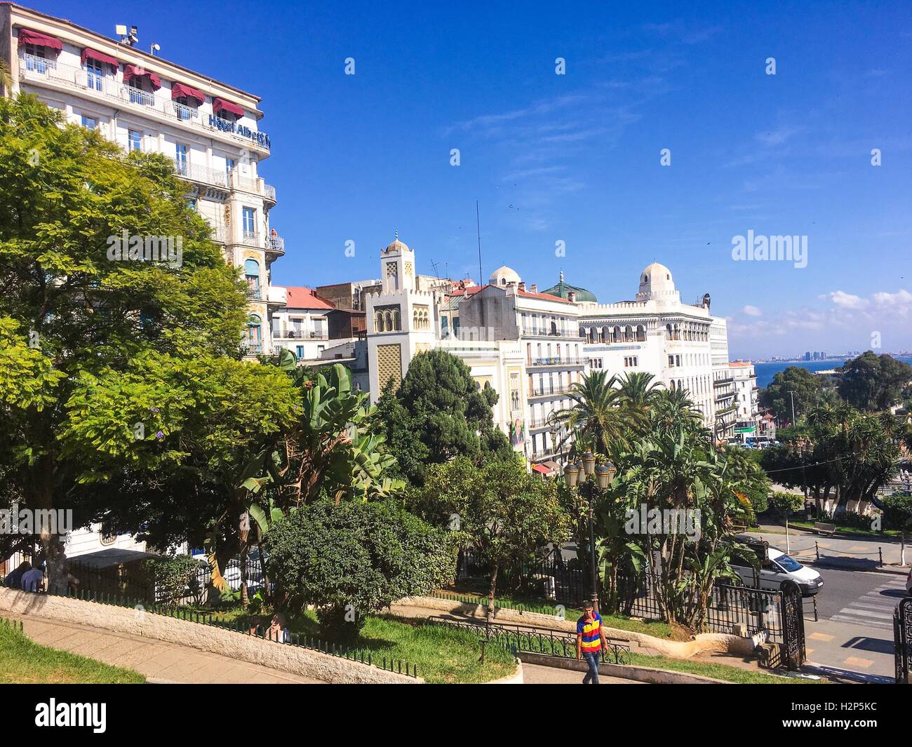 Les bâtiments coloniaux français à Alger l'Algérie.Les bâtiments sont en cours de rénovation par le gouvernement algérien Banque D'Images