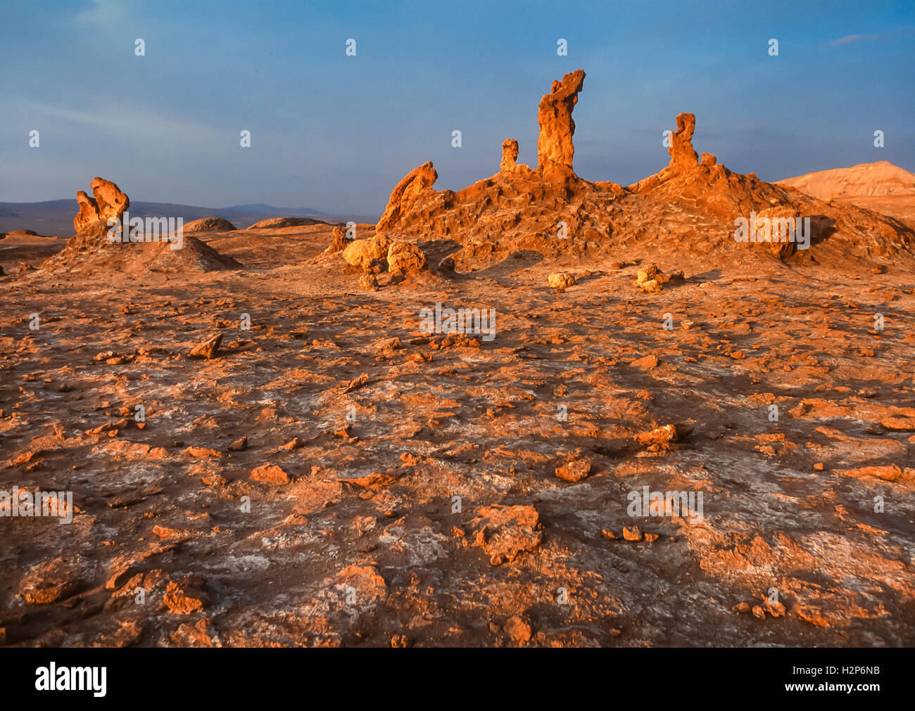 DÉSERT D'ATACAMA, CHILI - formations rocheuses à la Vallée de la Lune, janvier 1993. Banque D'Images