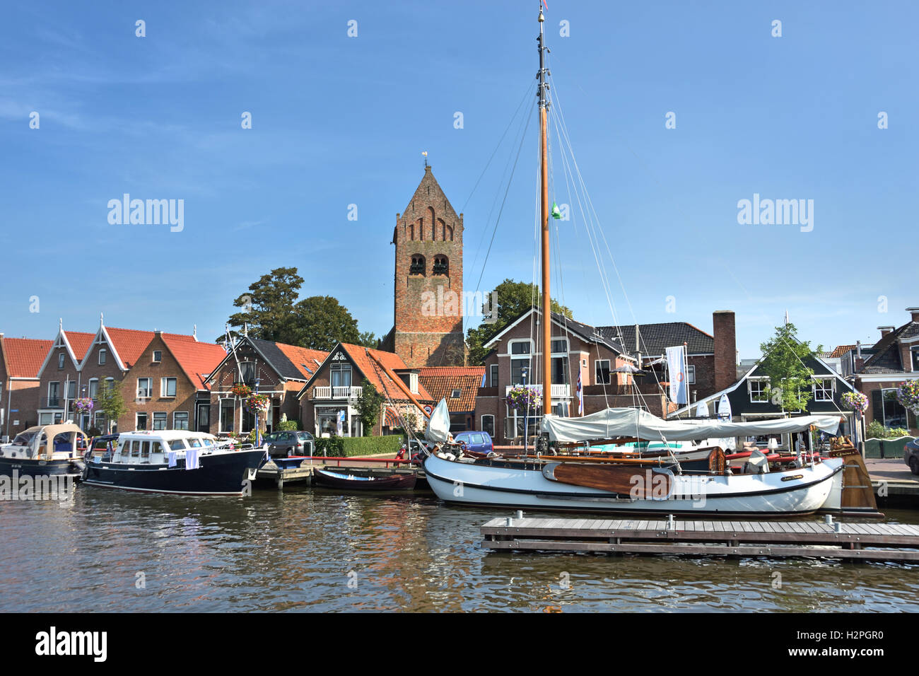 Grou Grouw frise frise Pays-bas Petite ville néerlandaise ( Sint Piter kerk - église ) Banque D'Images