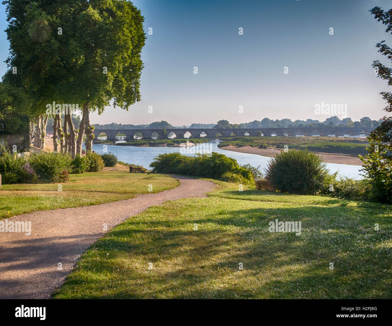 Pont médiéval à Beaugency, Loire, France Banque D'Images