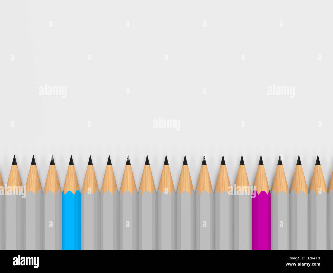 Deux différents crayons de couleur de même Banque D'Images