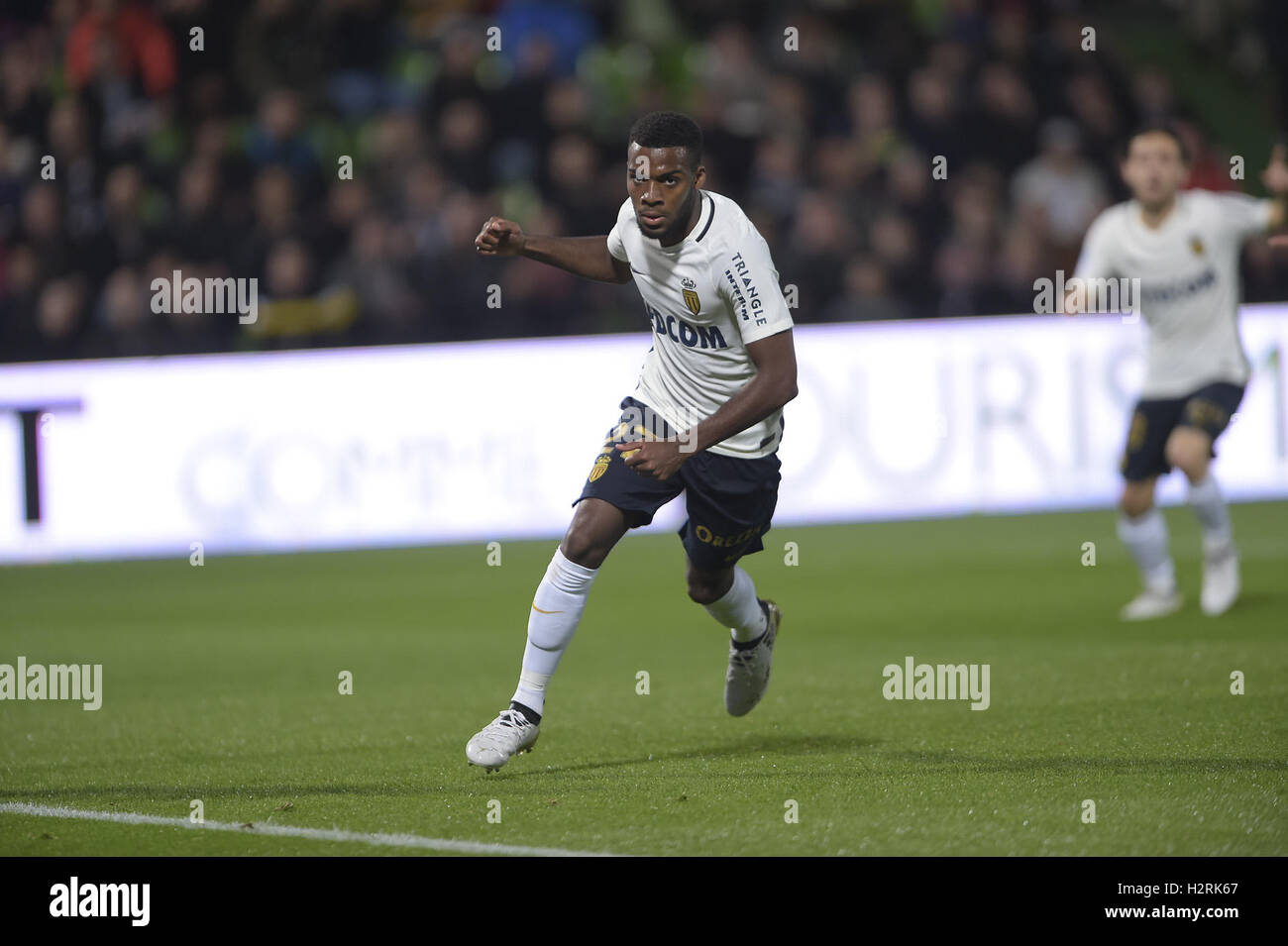 Metz, France. 06Th Oct, 2016. Ligue 1 française de football. Le FC Metz et Monaco. Célébration de but Lemar Thomas dans la 7e minute. Credit : Action Plus Sport/Alamy Live News Banque D'Images