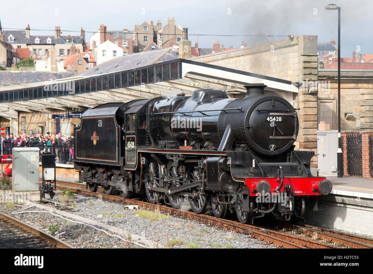 Le numéro de la locomotive à vapeur 45428, nommé Eric Treacy, à Whitby, gare à propos de faire le voyage jusqu'à Pickering Banque D'Images