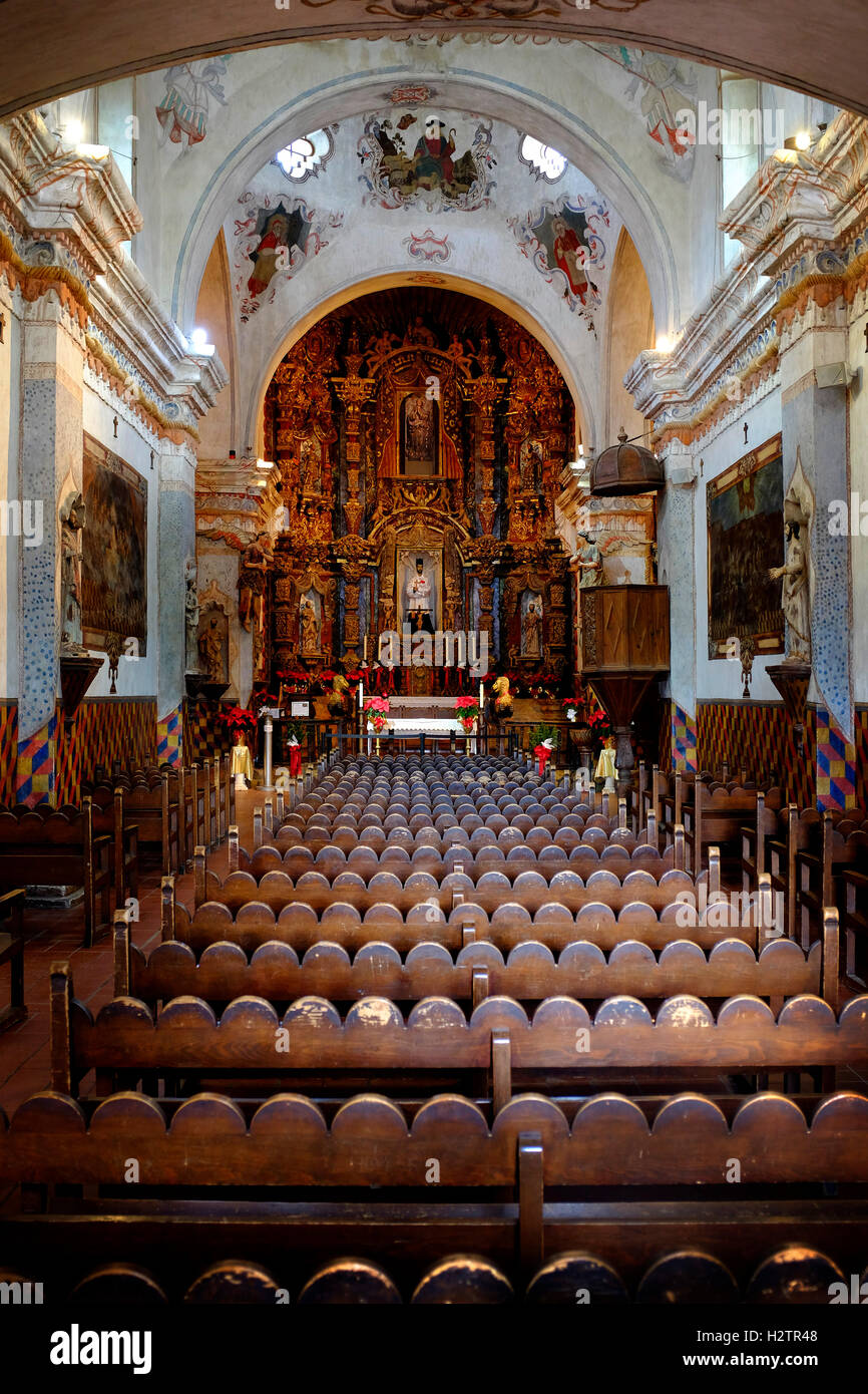 Intérieur de la chapelle de l'église de symboles religieux Banque D'Images