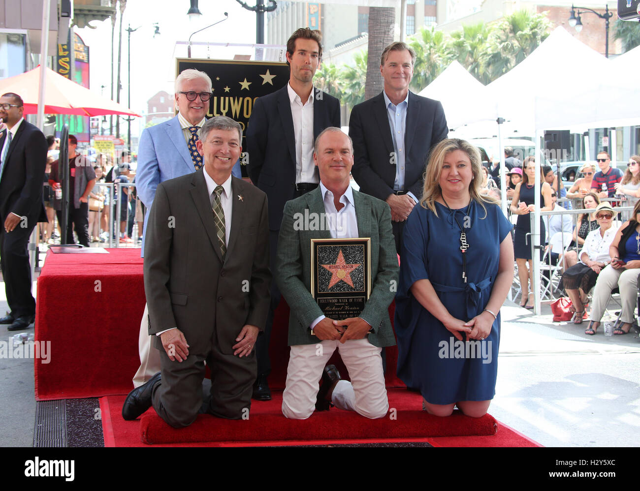 Michael Keaton honoré avec étoile sur le Hollywood Walk of Fame avec : Michael Keaton, John Lee Hancock, Sean Douglas, Leron Gubler Où : Hollywood, California, United States Quand : 28 juillet 2016 Banque D'Images