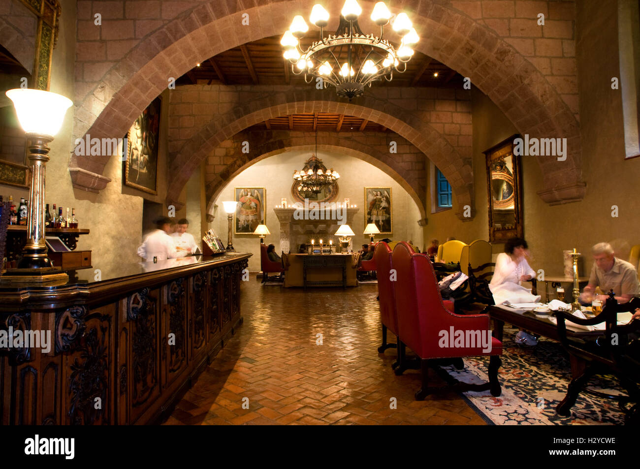 L'Hôtel Monasterio est installé dans un monastère du 16ème siècle. Le Pérou, Cuzco Cuzco, Province, UNESCO World Heritage, Plaza de las Nazarenas Banque D'Images