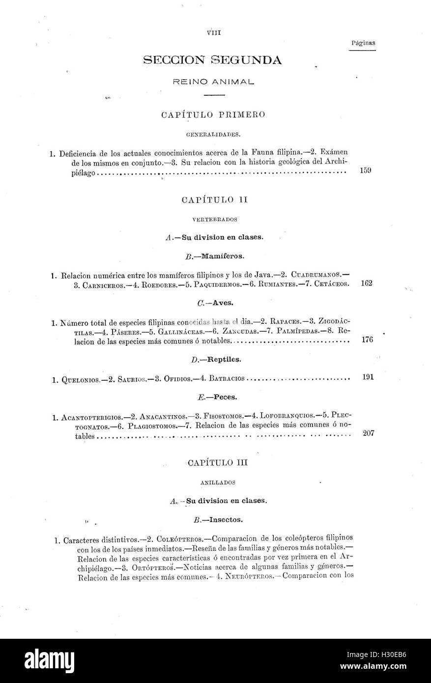 Cet ouvrage offre un aperçu géographique et historique de l'archipel des Philippines, discutant de son histoire naturelle et de ses aspects culturels, en référence à la page VI. Banque D'Images