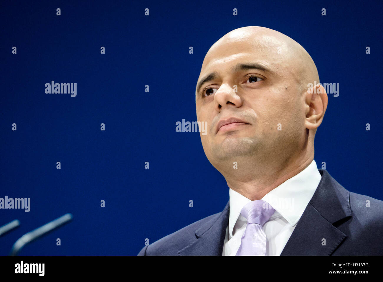 Jour 2 de la conférence du parti conservateur le 03/10/2016 à Birmingham, Birmingham ICC. Les personnes sur la photo : Sajid Javid, Secrétaire d'État aux communautés et du gouvernement local, des adresses conférence . Photo par Julie Edwards. Banque D'Images