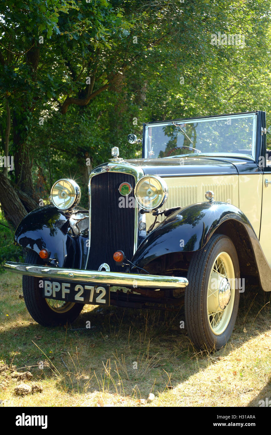 Vintage Voiture Hillman Banque D'Images