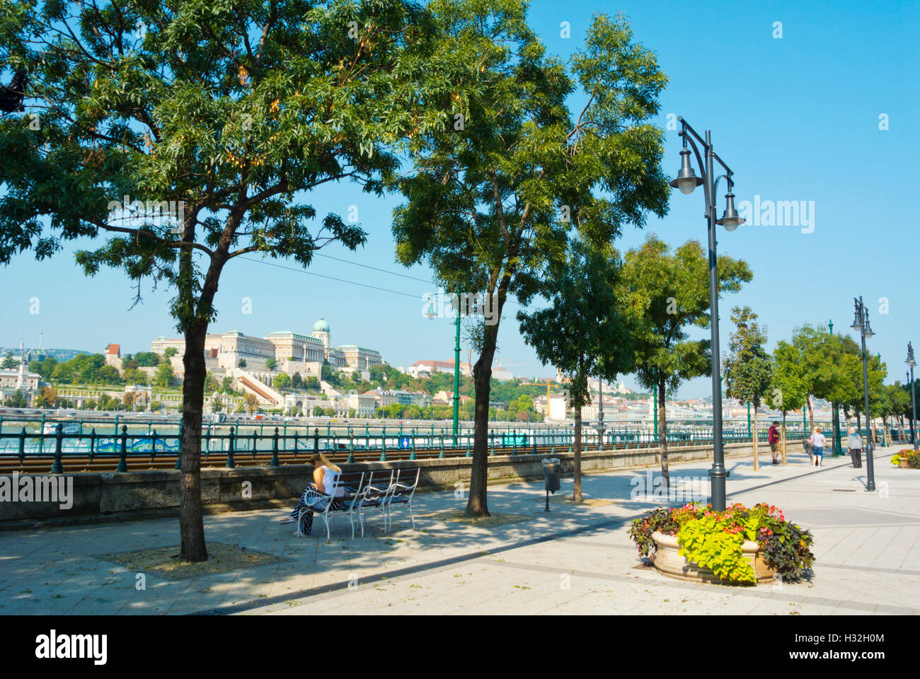 Duna Korzo, promenade du Danube, Belvaros, Budapest, côté Pest, Hongrie Banque D'Images