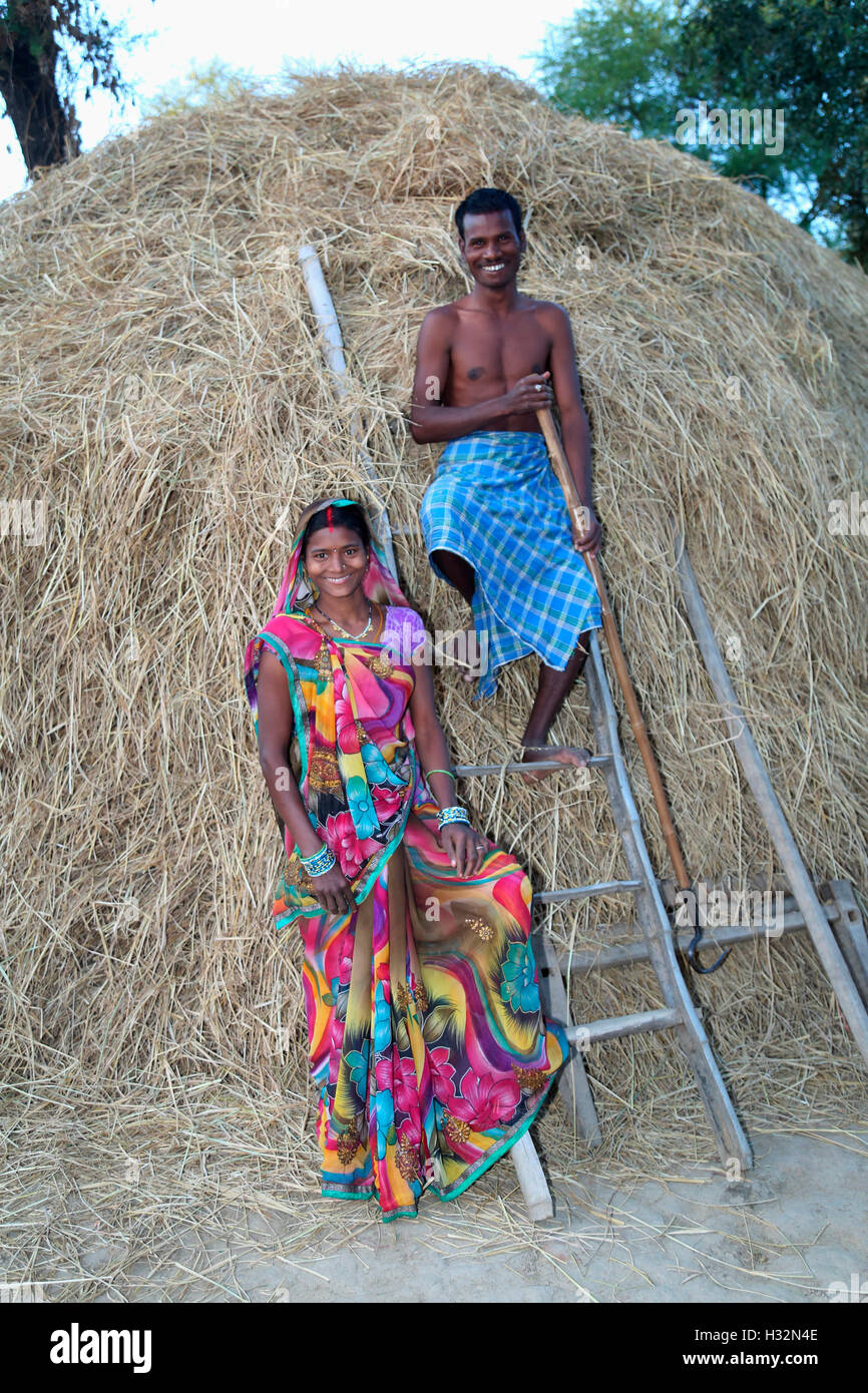 Couple, Tribu, Soniyapath BHAINA Jhangir, village Chapa dist, Chattisgarh, Inde Banque D'Images