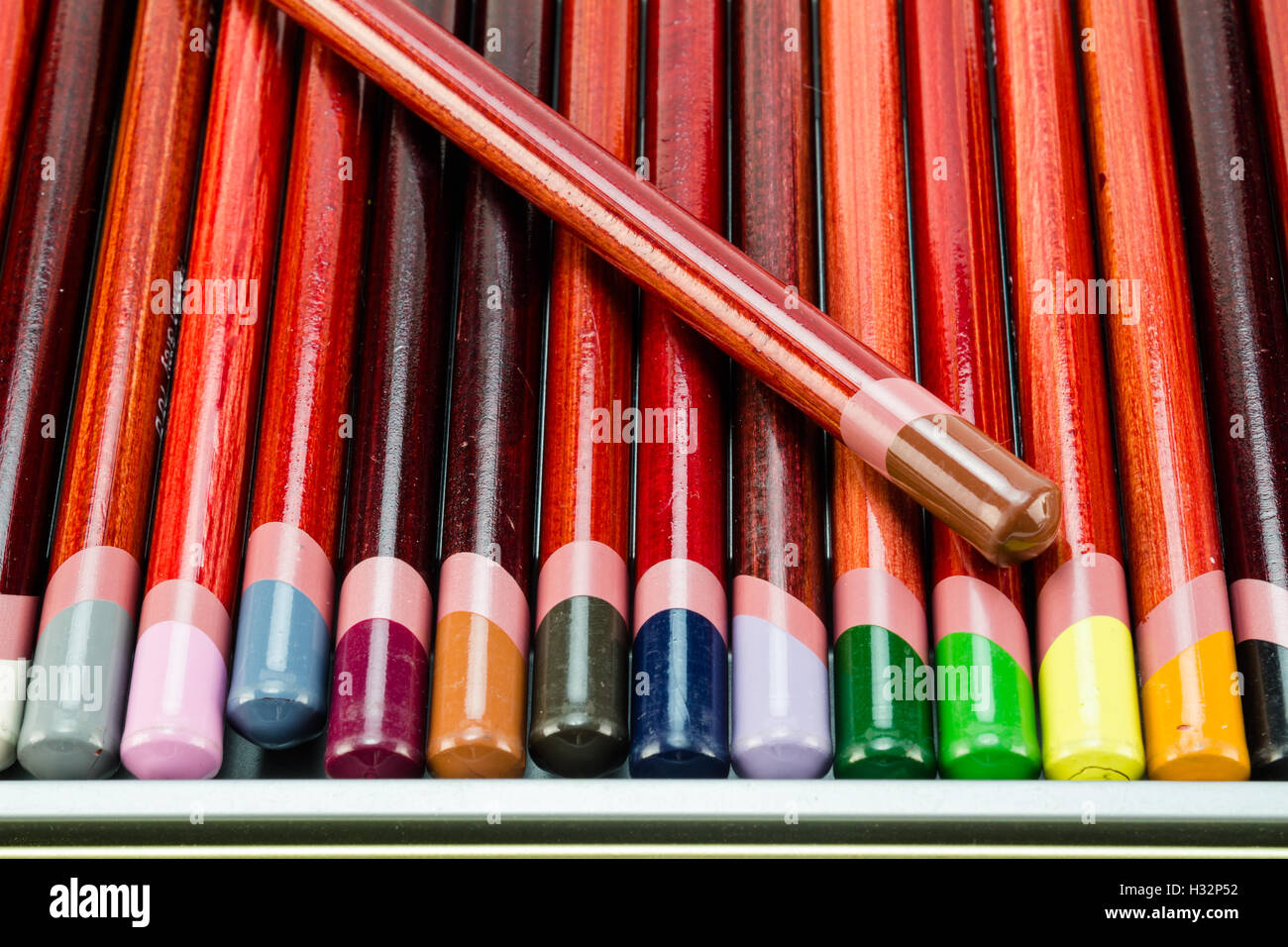 Art dessin crayons à tin close up Banque D'Images