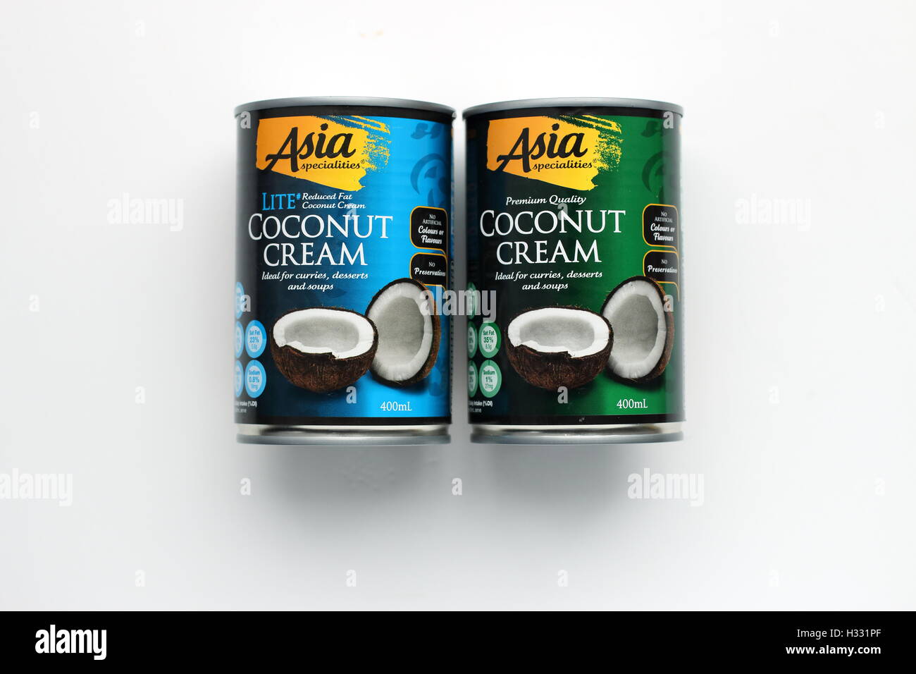 Aldi Australie Asie specialties le lait de coco dans un pouvez against white background Banque D'Images