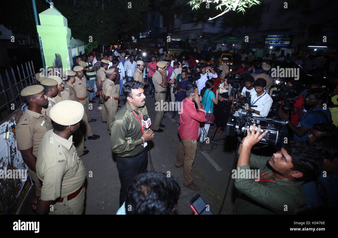 La presse de l'hôpital gouvernemental de Royapettah, P Ramkumar aurait commis un suicide dans la prison centrale de Puzhal, prison centrale de Puzhal, Madras, Chennai, Tamil Nadu,Inde, Asie, Asie, Indien Banque D'Images
