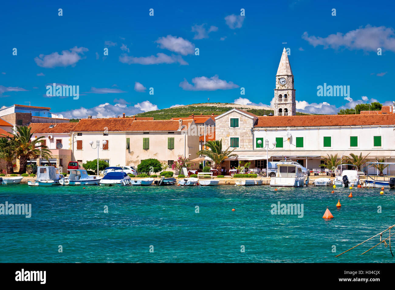 Village de potos vue front de mer, la Dalmatie, Croatie Banque D'Images