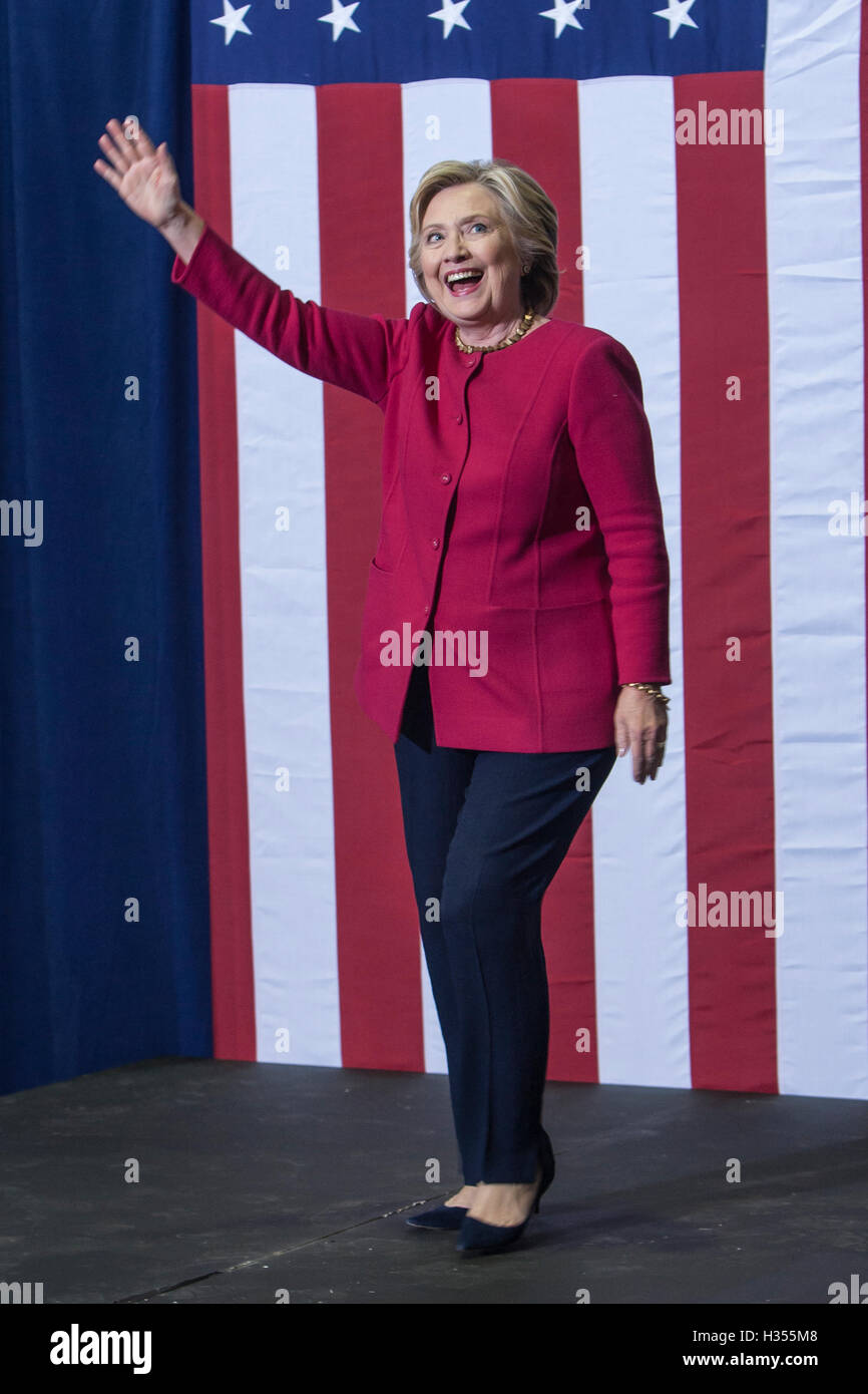 Harrisburg, États-Unis. 4ème Oct, 2016. Secrétaire d'État américaine Hillary Clinton détient à Harrisburg rassemblement électoral. Crédit photo : Rudy.K Crédit : Rudy k/Alamy Live News Banque D'Images