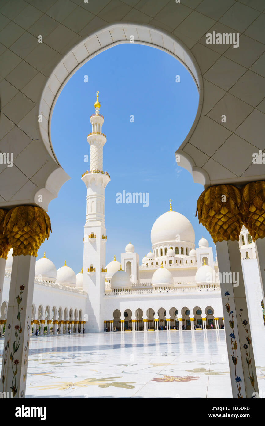 La Mosquée Sheikh Zayed, Abu Dhabi, Émirats arabes unis, Moyen Orient Banque D'Images