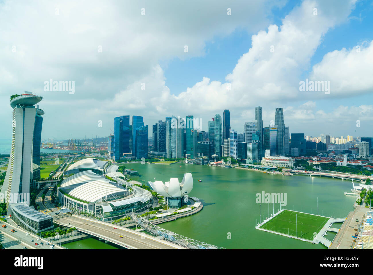 Les tours du quartier d'affaires central et Marina Bay le matin, Singapour Banque D'Images