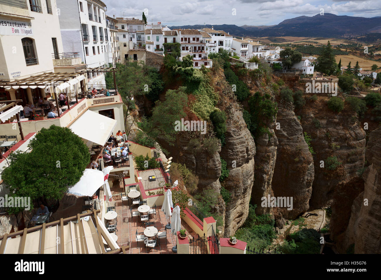 L'Andalousie, espagne. Une vue générale de Ronda's Cliff à Malaga. Pako Mera Banque D'Images