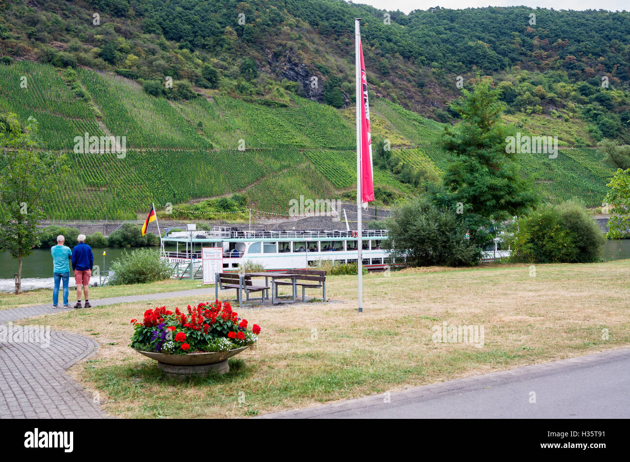 ''Cusanus' river excursion bateau, Loup, vallée de la Moselle, Rheinland-Pfalz, Allemagne, Banque D'Images