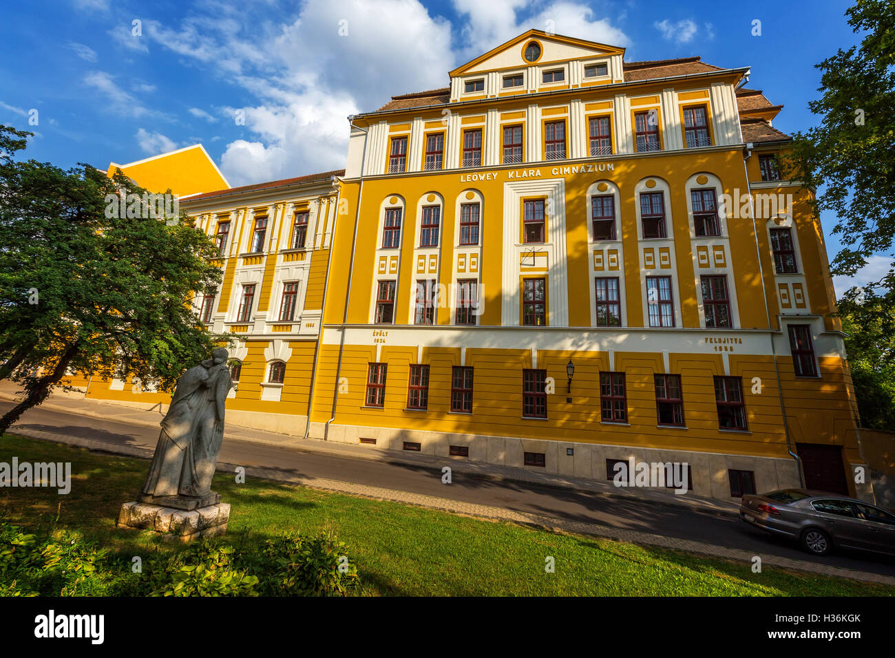 L'ancien bâtiment de la ville de Pecs en Hongrie, l'école secondaire Loewey Klara , 16 août 2016 Banque D'Images