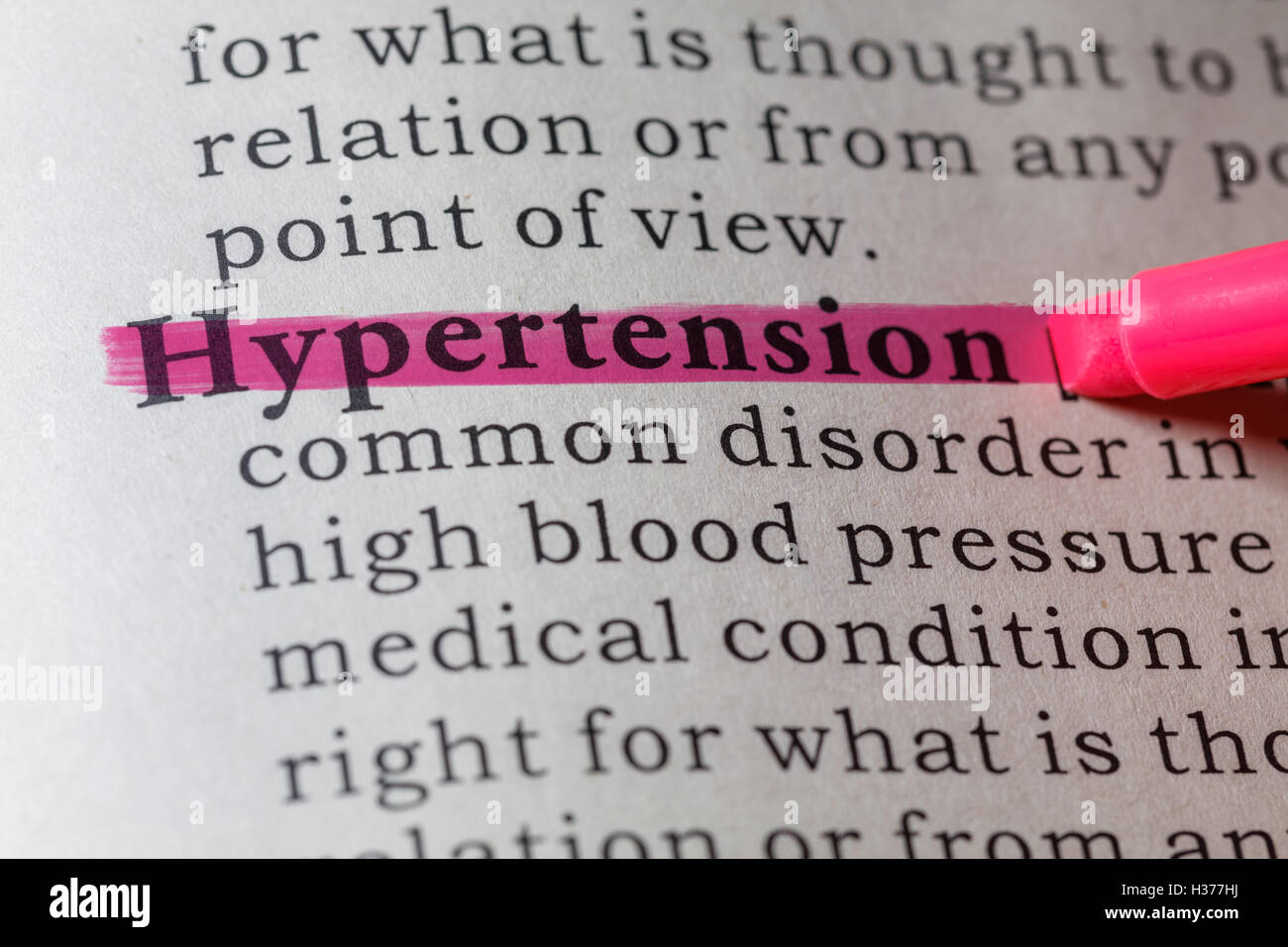 Faux dictionnaire, dictionnaire définition du mot l'hypertension. Banque D'Images