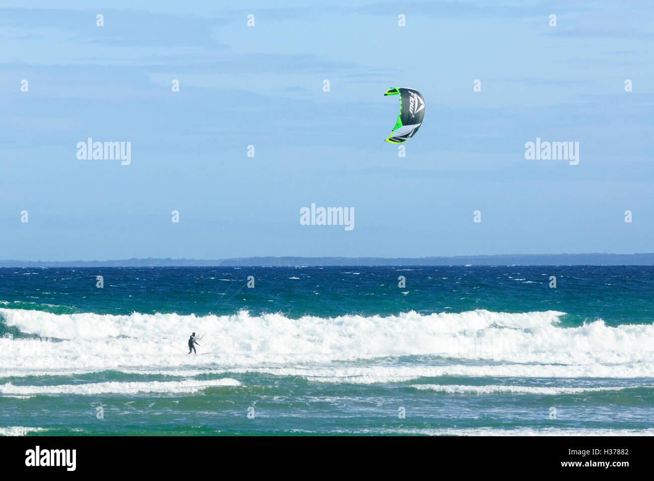 Le Kitesurf, Seven Mile Beach, Gerroa, Côte d'Illawarra, New South Wales,  Australie Photo Stock - Alamy