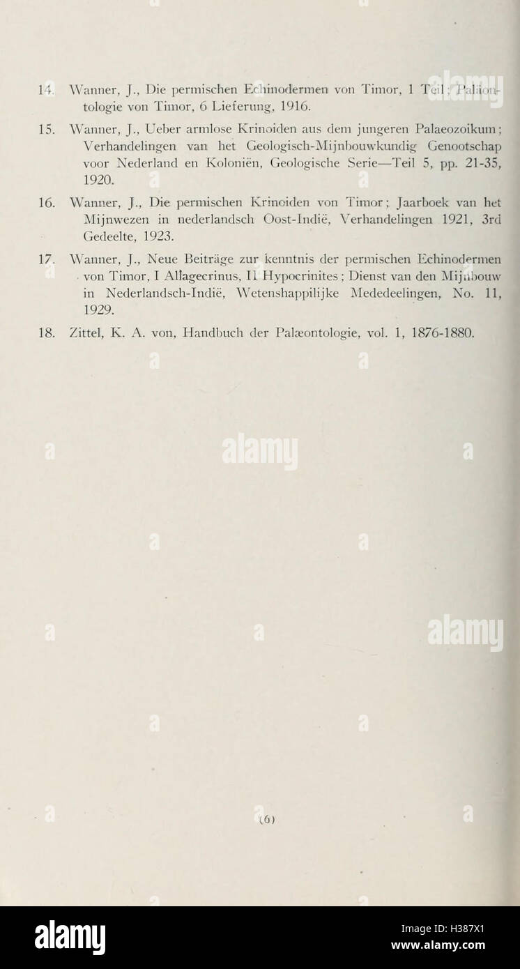 Ce travail examine les crinoïdes larviformes des strates de Pennsylvanie inférieure, analysant leur structure et leur signification dans des études paléontologiques. Banque D'Images
