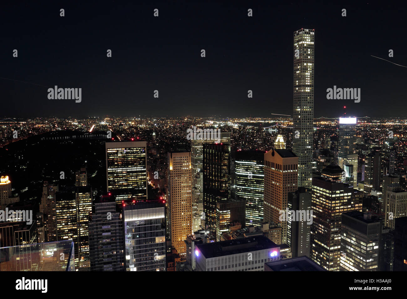 Vue aérienne de Manhattan, New York, à la North East (ish) de Midtown vers Central Park & 432 Park Avenue. Banque D'Images