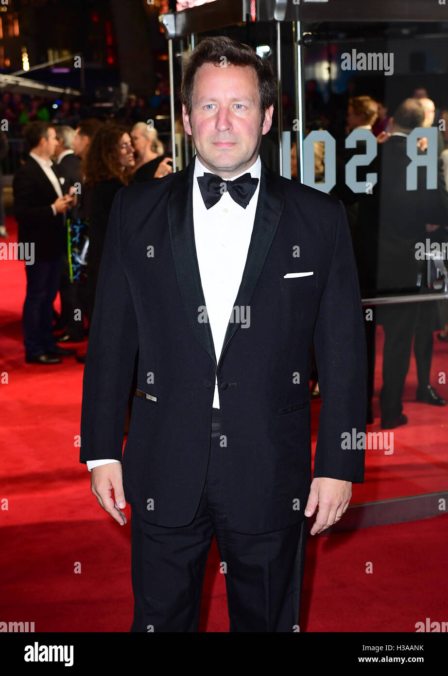 Ed Vaizey participant à la 60e BFI London Film Festival d'un Royaume Uni et l'ouverture de gala nuit tenue au cinéma Odeon de Leicester Square, Londres. Banque D'Images