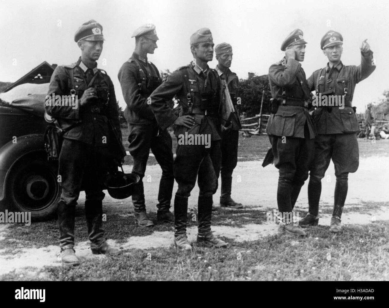 Les officiers allemands pendant les combats à Mogilev, 1941 Banque D'Images