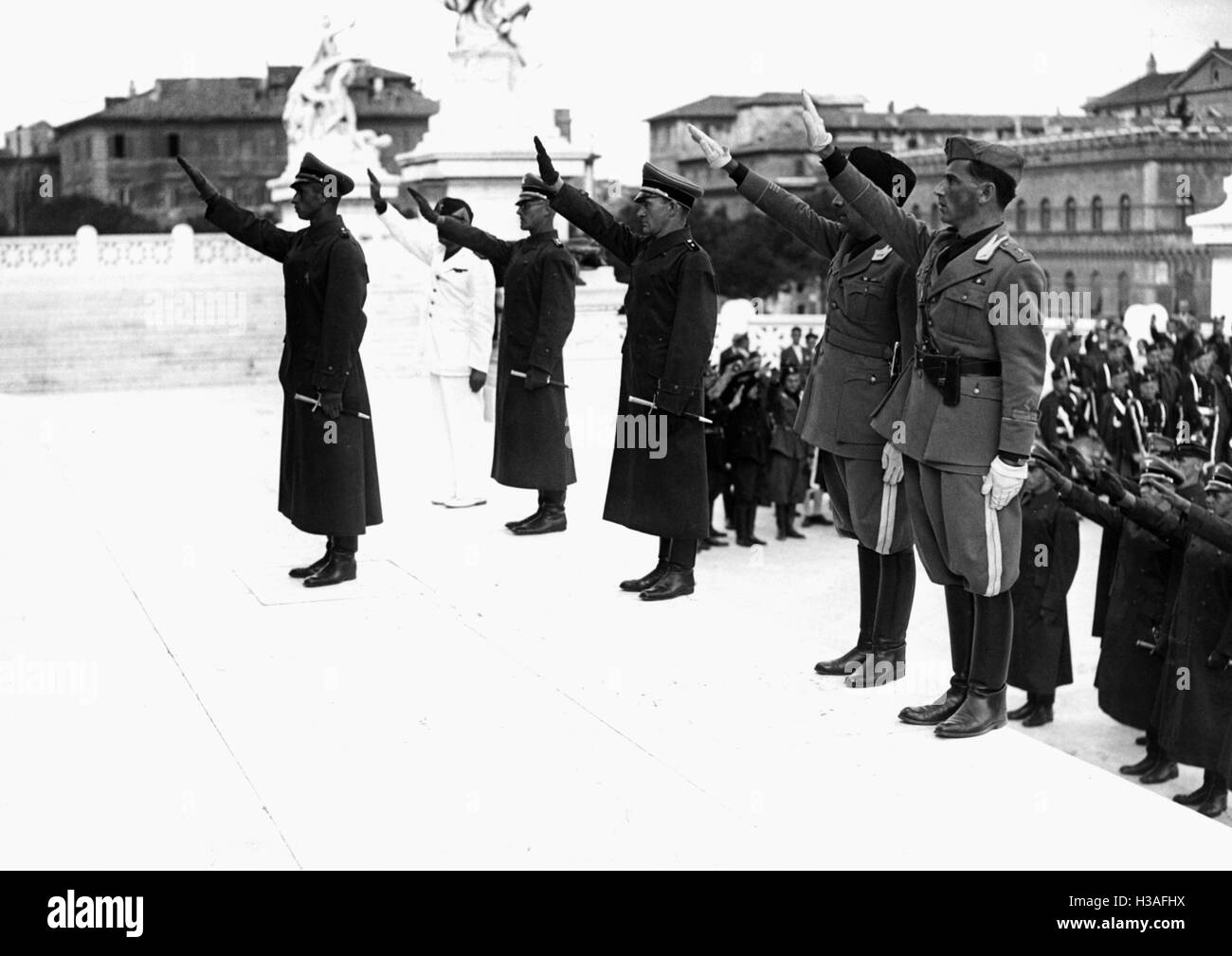 HJ commémoration à la tombe du Soldat inconnu à Rome, 1937 Banque D'Images