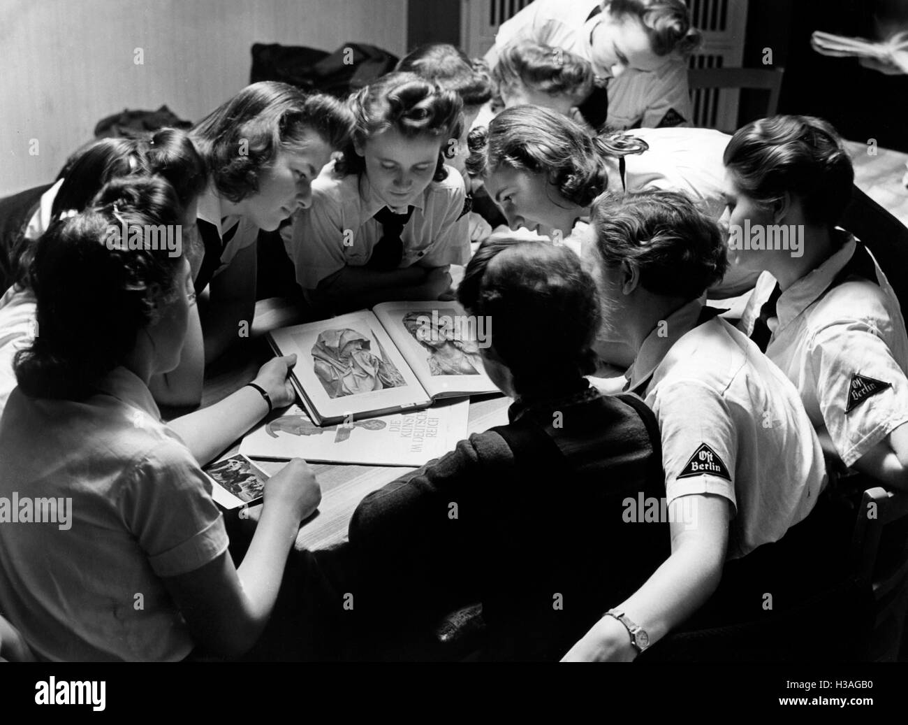 Soirée sociale de la BDM-Werk Glaube und Schoenheit (BDM-travail, la foi et la beauté de la société), Berlin 1941 Banque D'Images