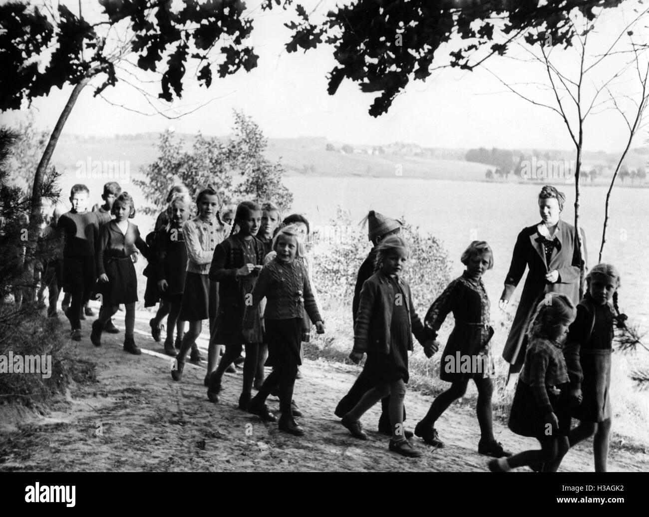Groupe d'enfants de la Ligue des femmes nationales-socialistes, 1943 Banque D'Images