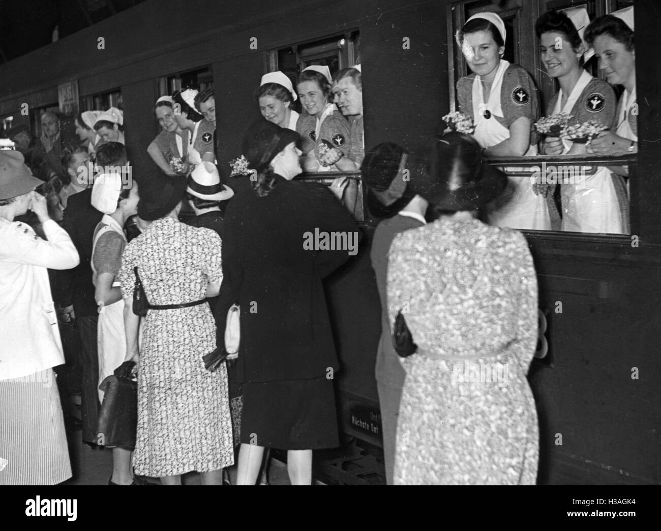 Service auxiliaire de guerre de la Ligue des femmes nationales-socialistes en Belgique, 1940 Banque D'Images